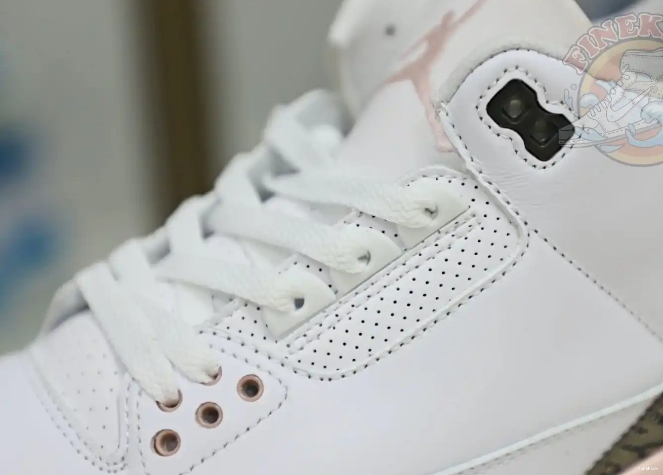 3 Air retro